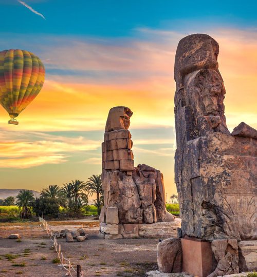 Hot,Air,Balloons,And,Colossus,Of,Memnon,In,Luxor,At